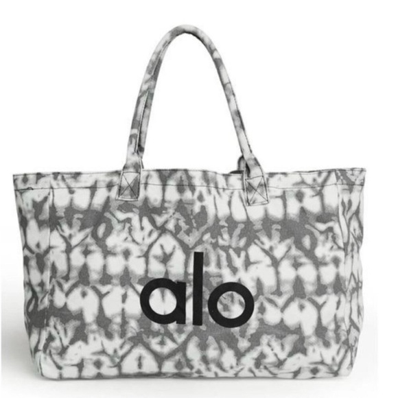ALO Yoga Gray Tiedye Tote Bag - Picture 2 of 8